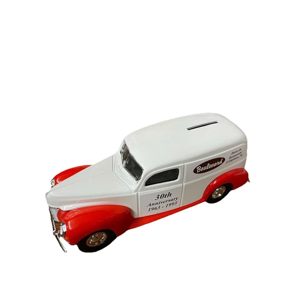 Ertl‎ Die Cast Bank Boulevard Drive In 1940 Panel Van Bank